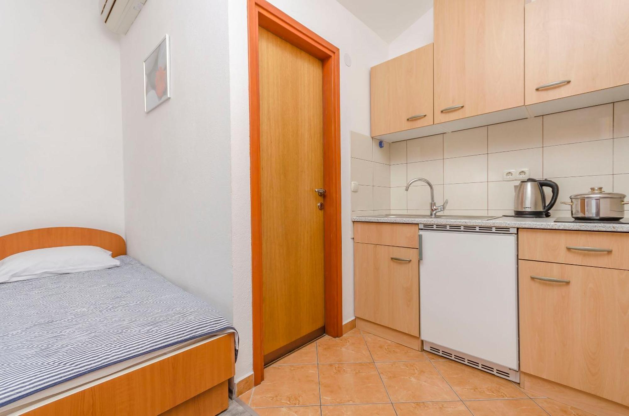 Apartments Rajka Vodice Ngoại thất bức ảnh