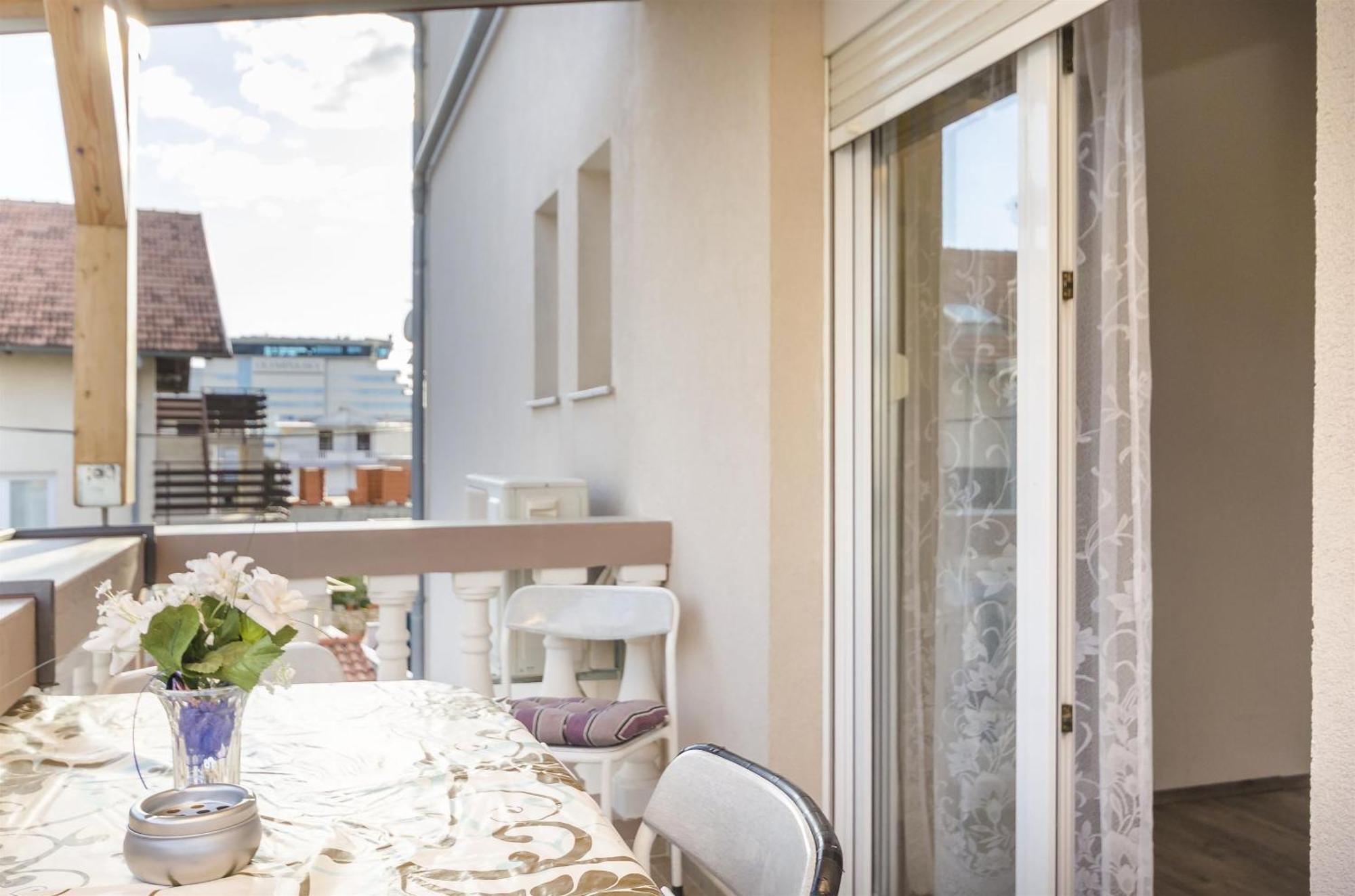 Apartments Rajka Vodice Ngoại thất bức ảnh