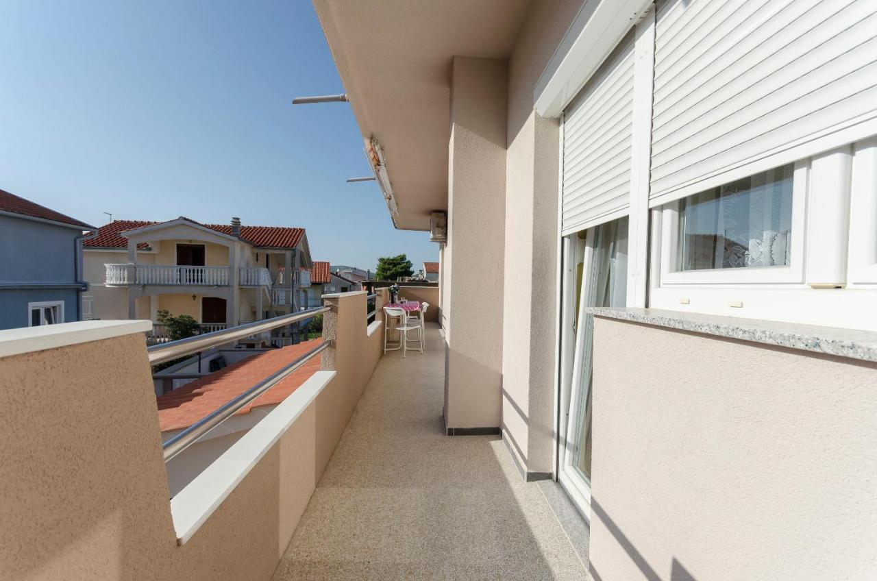 Apartments Rajka Vodice Ngoại thất bức ảnh